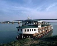 MEKONG CRUISE IN CAMBODIA